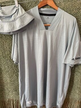 adidas Terrex Grayish/light green men’s  Short Sleeve V-Neck Performance